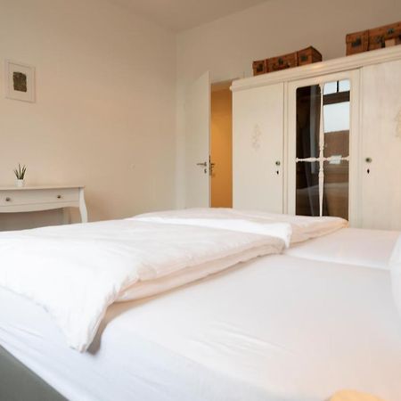 Jaybnb - Apartment Direkt Am Hafen Mit Terrasse Und Uhd Tv Dortmund Esterno foto